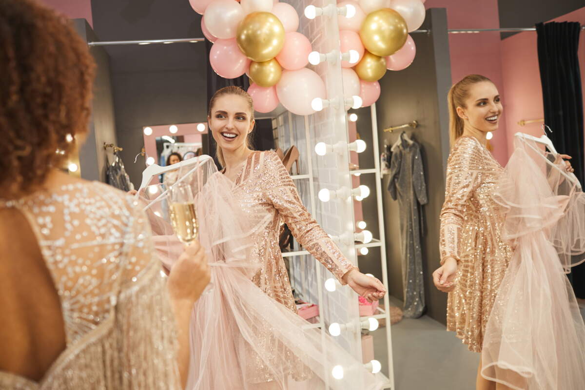 15 tenues chics et tendance pour un mariage en hiver - Femme Actuelle