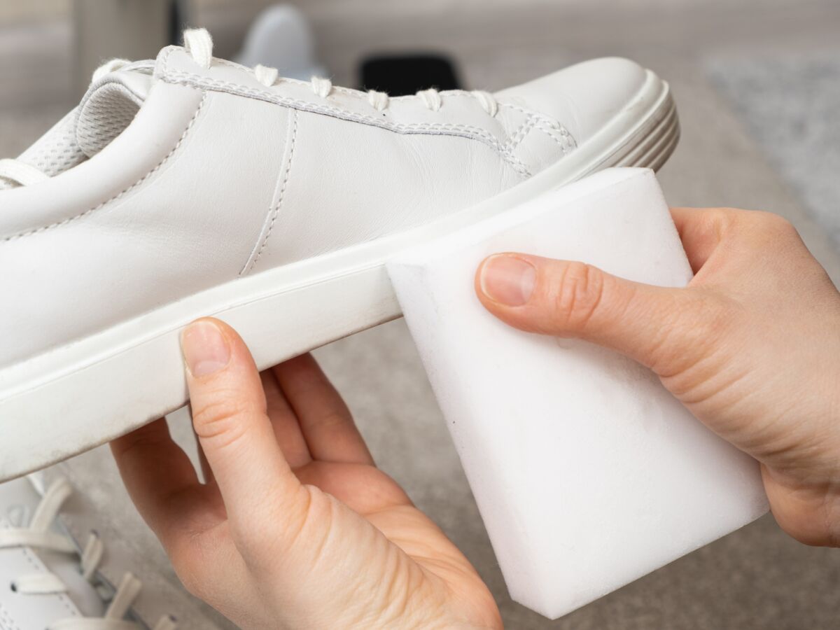 Tout ce qu'il faut savoir pour nettoyer vos sneakers selon le