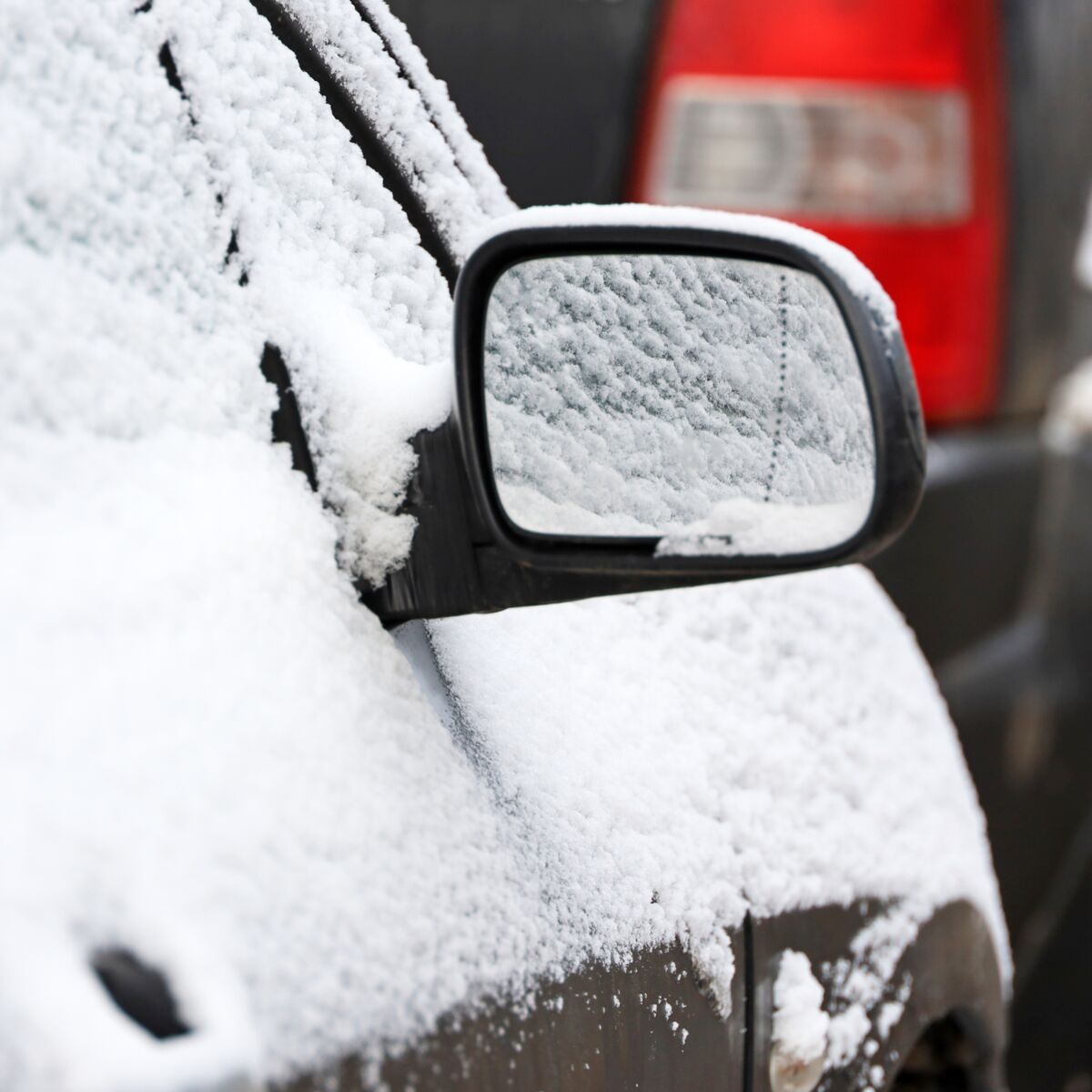 Givre : nos conseils pour prendre soin du pare-brise de votre voiture en  hiver - Les Voitures