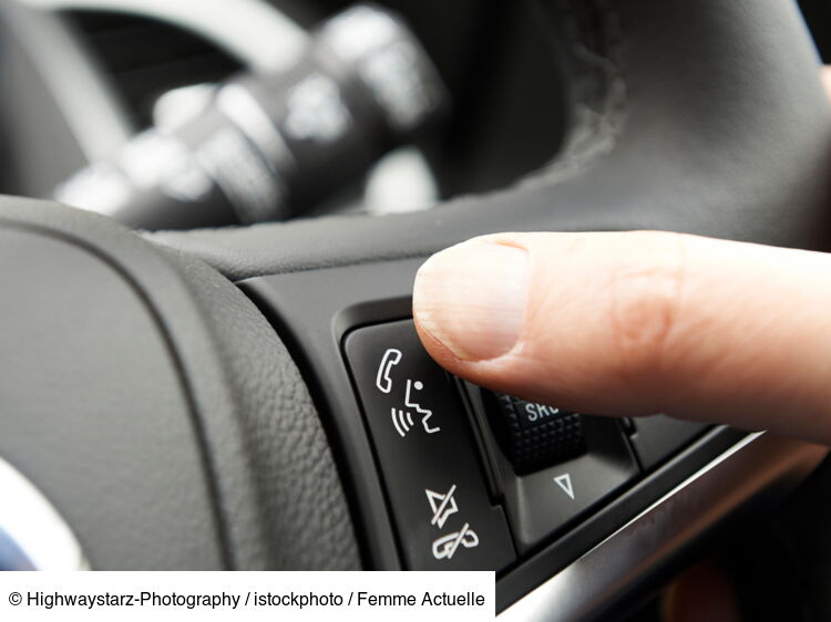 Comment faire fonctionner le Bluetooth dans ma voiture ? : Femme