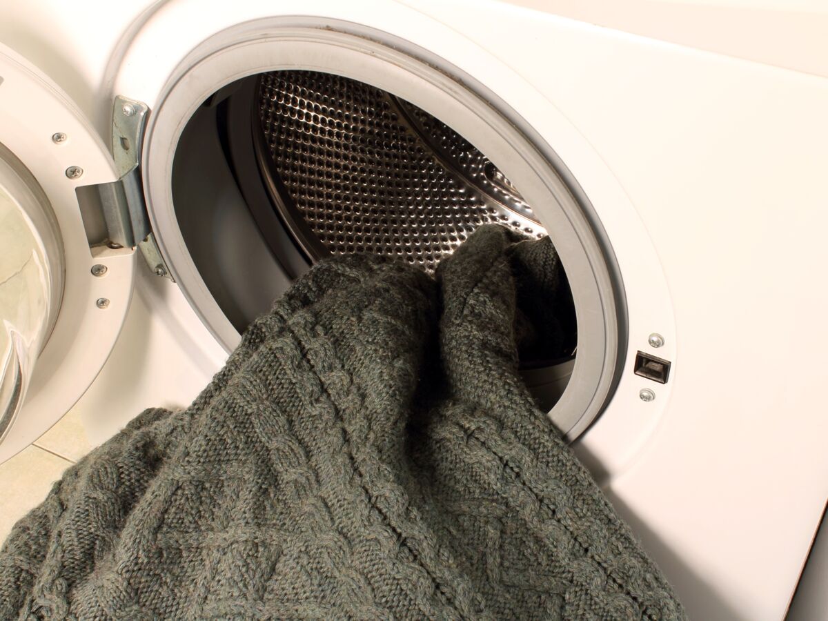 Comment laver un pull en laine à la machine à laver sans l'abîmer ? : Femme  Actuelle Le MAG