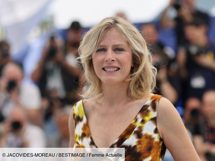 Karin Viard nue en liberté cette photo inattendue de ses vacances au soleil Femme Actuelle