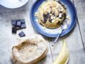 Bowl cake aux flocons d'avoine, amandes, chocolat et banane 