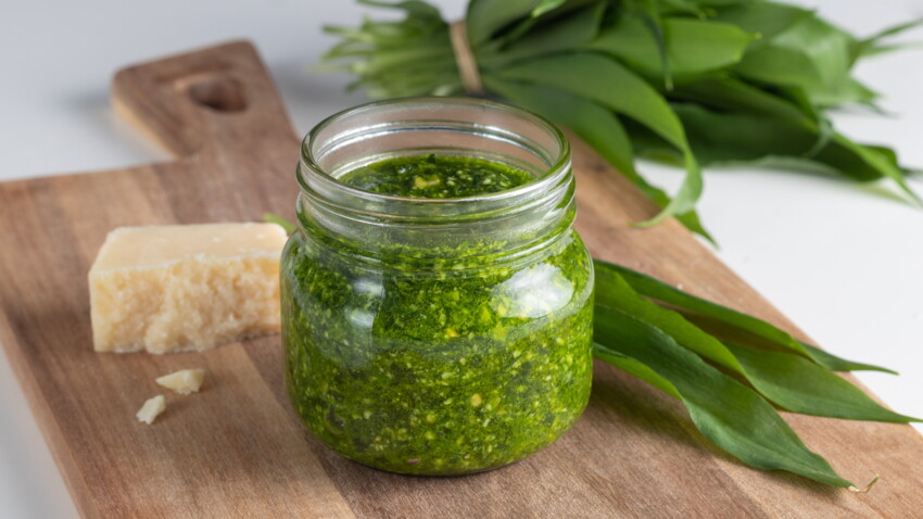 Pesto à l'ail des ours facile et rapide : découvrez les recettes de
