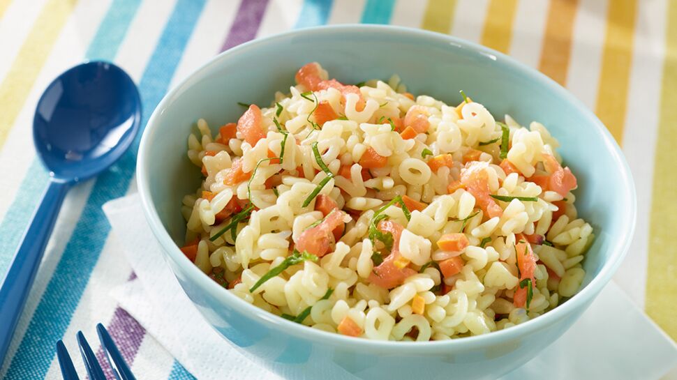 Salade de pâtes et truite fumée