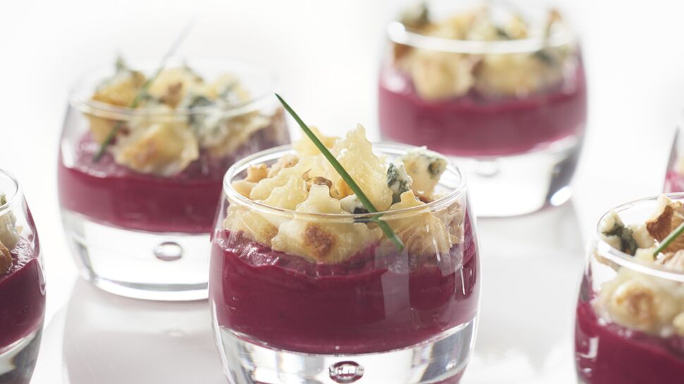 Verrine de betterave, noix, roquefort et ravioles au chèvre