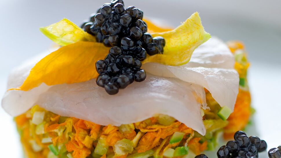 Tartare de courgettes et leur fleur, à l’esturgeon et au caviar