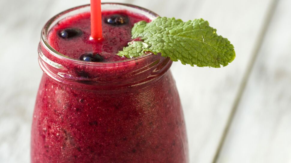 Smoothie poire-cassis