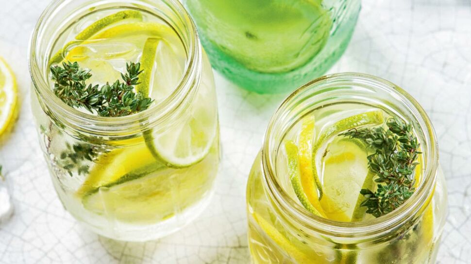 Eau détox citron, citron vert et thym