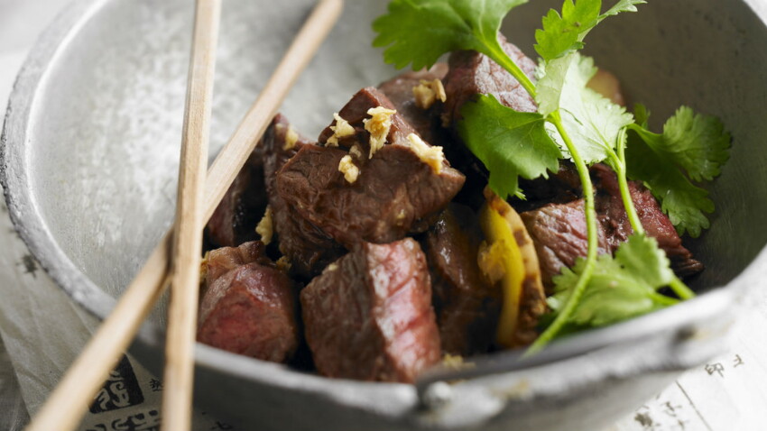 Boeuf lôc lac facile et rapide : découvrez les recettes de cuisine de