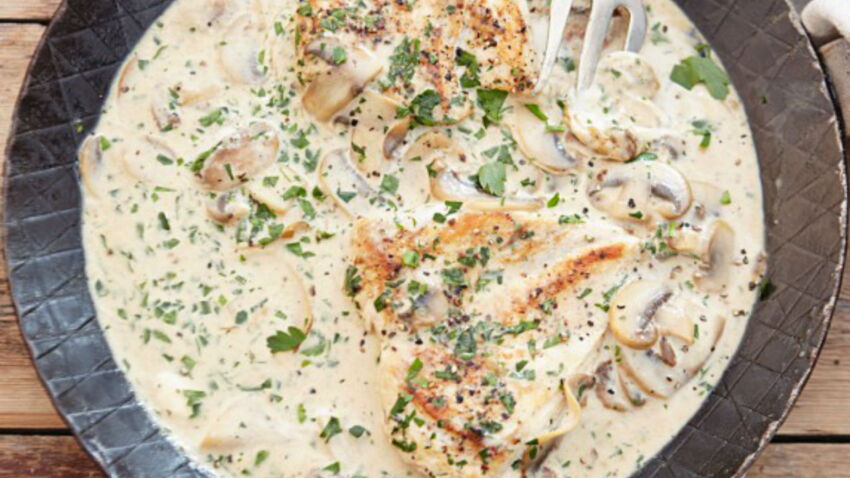 Escalopes de poulet à la crème facile et rapide : découvrez les ...