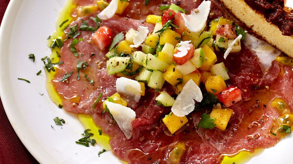 Carpaccio de bœuf et tartare de fruits