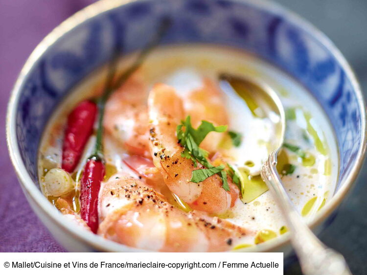 Soupe thaï aux crevettes et lait de coco facile et rapide : découvrez