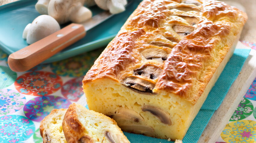 Cake aux champignons de Paris facile et rapide : découvrez les recettes