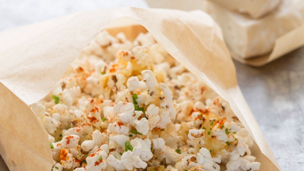 Pop-corn au reblochon et à la ciboulette