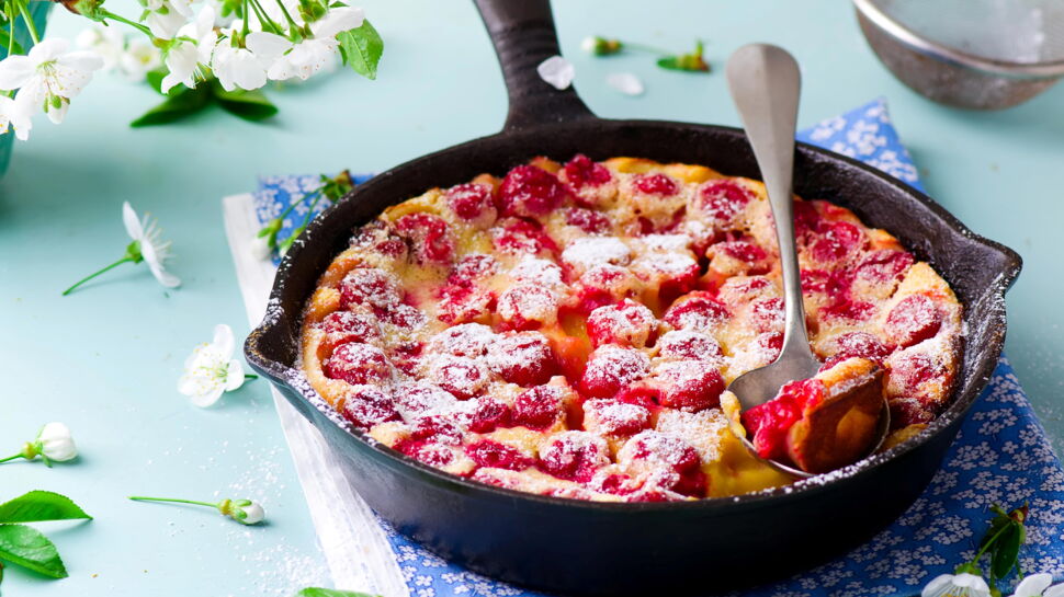 Clafoutis aux cerises et au kirsh à la poêle facile et rapide