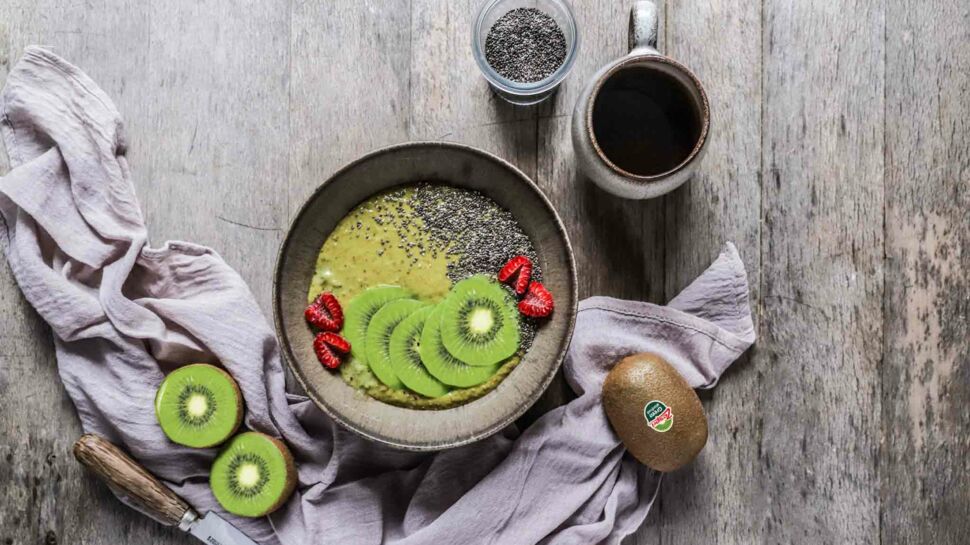 Smoothie banane, matcha et kiwi