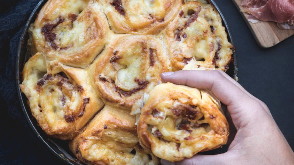 Brioche roulée revisitée façon raclette au jambon cru Aoste