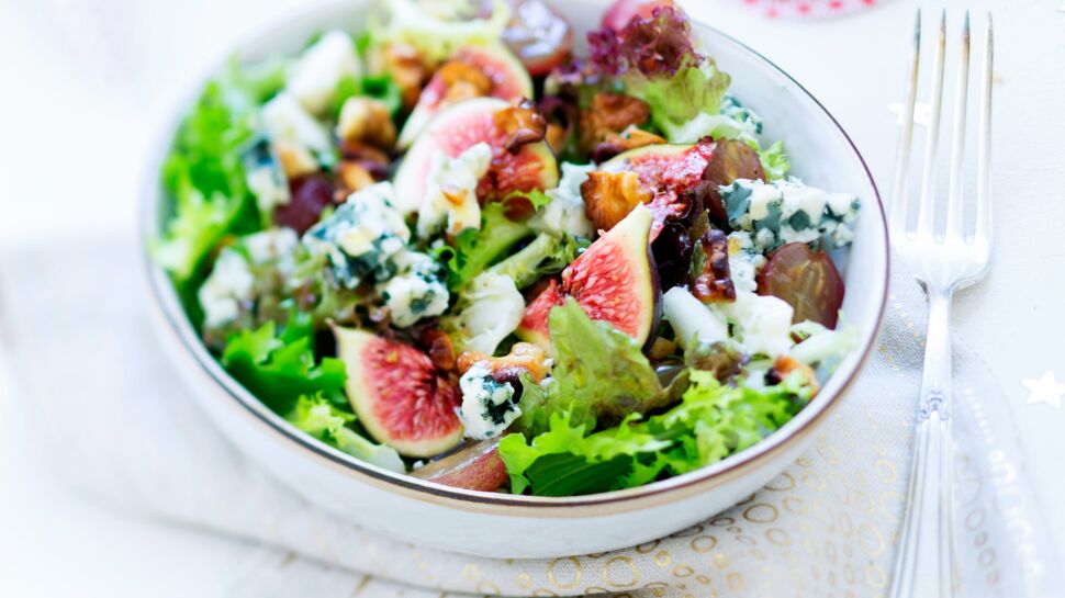 Salade de figue, raisin, roquefort et noix