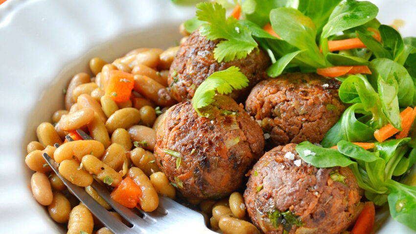 Flageolets cuisinés & boulettes d’agneau épicées facile et rapide