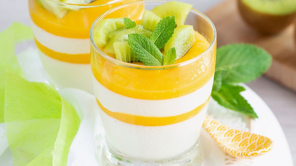 Verrines de panna cotta abricots et kiwi