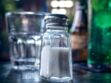 Faut-il remplacer le sel par ce substitut pour vivre plus longtemps et en meilleure santé ? 