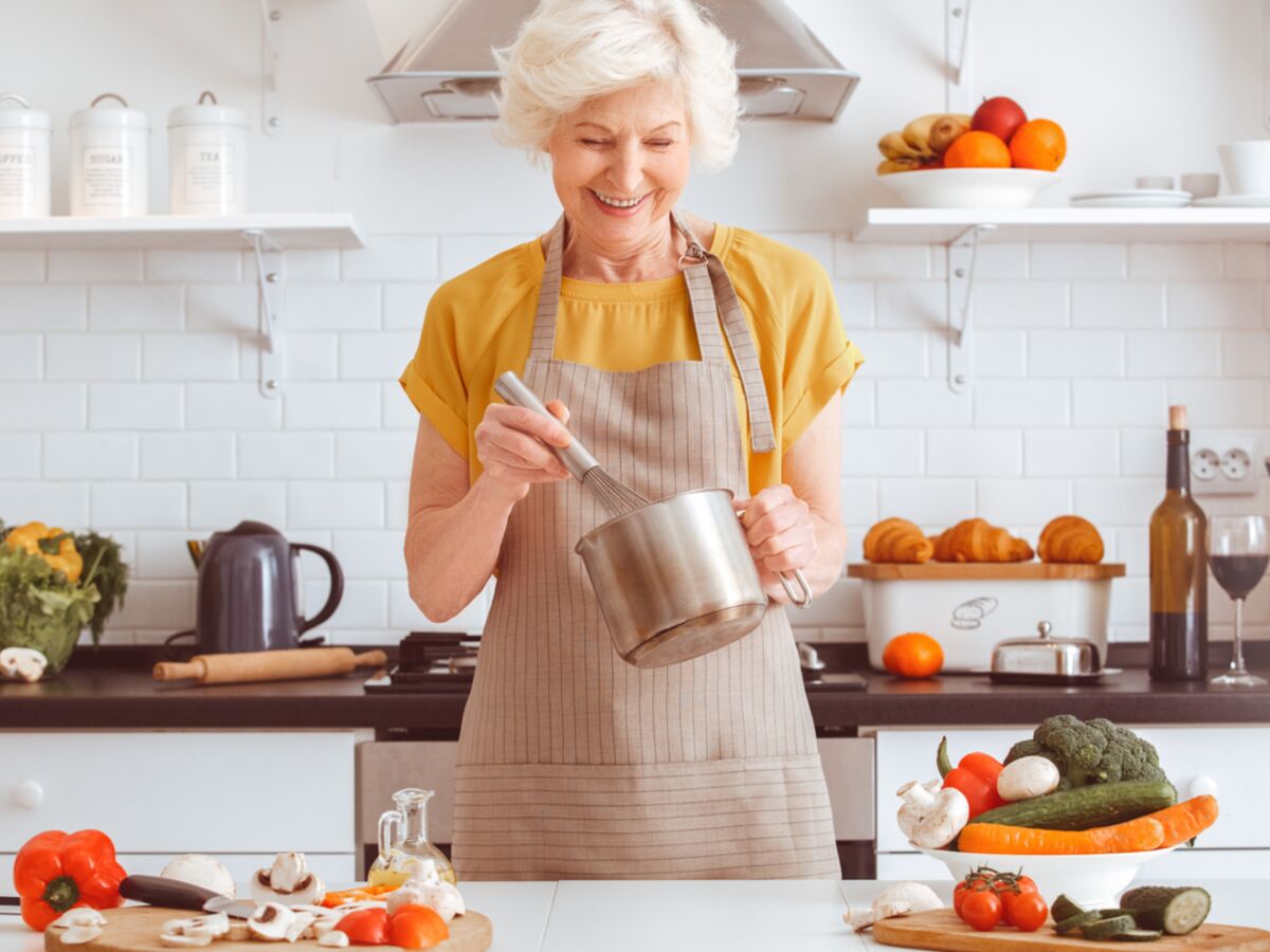 10 astuces de grand-mère à connaître absolument en cuisine : Femme Actuelle  Le MAG