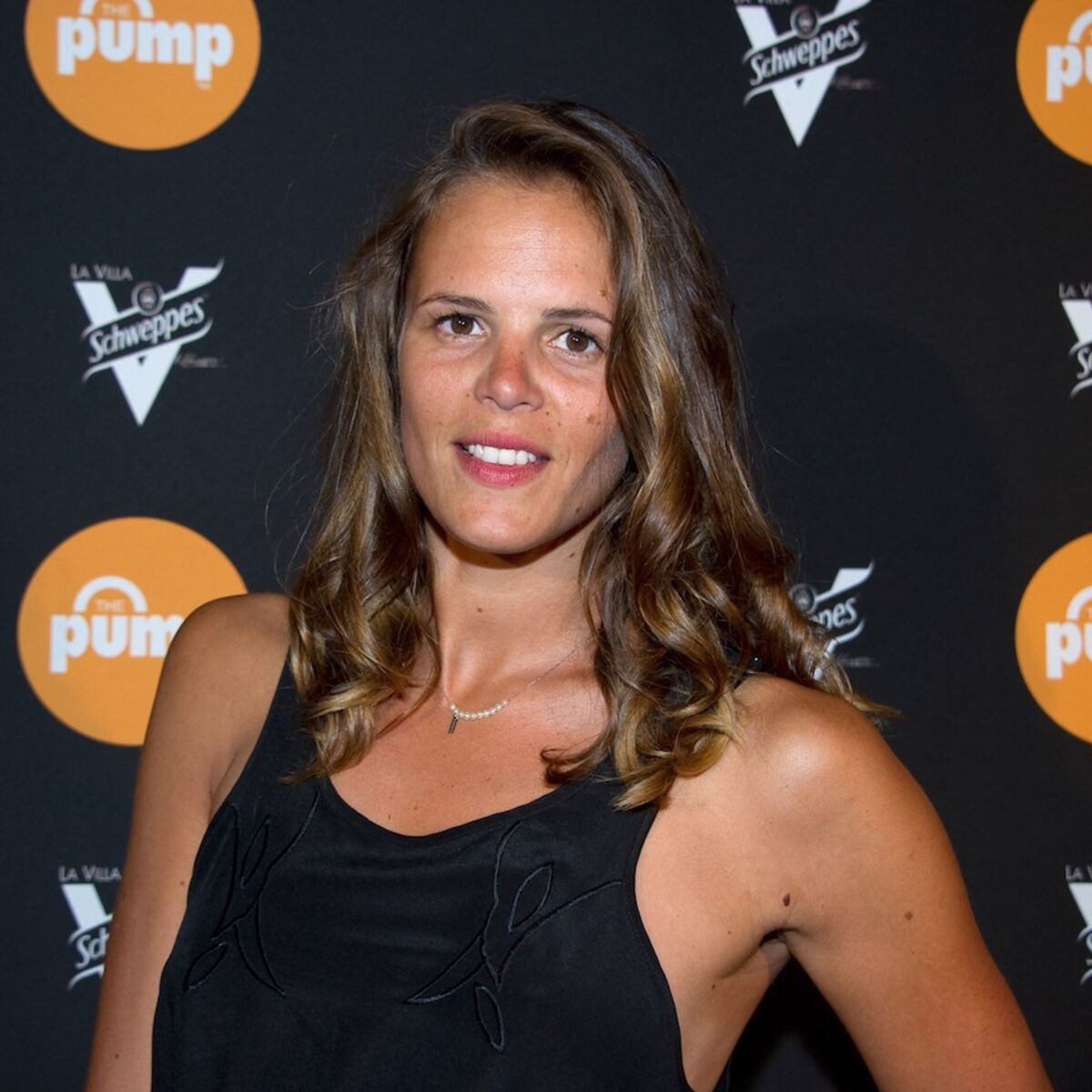 PHOTO - Laure Manaudou heureuse pour 