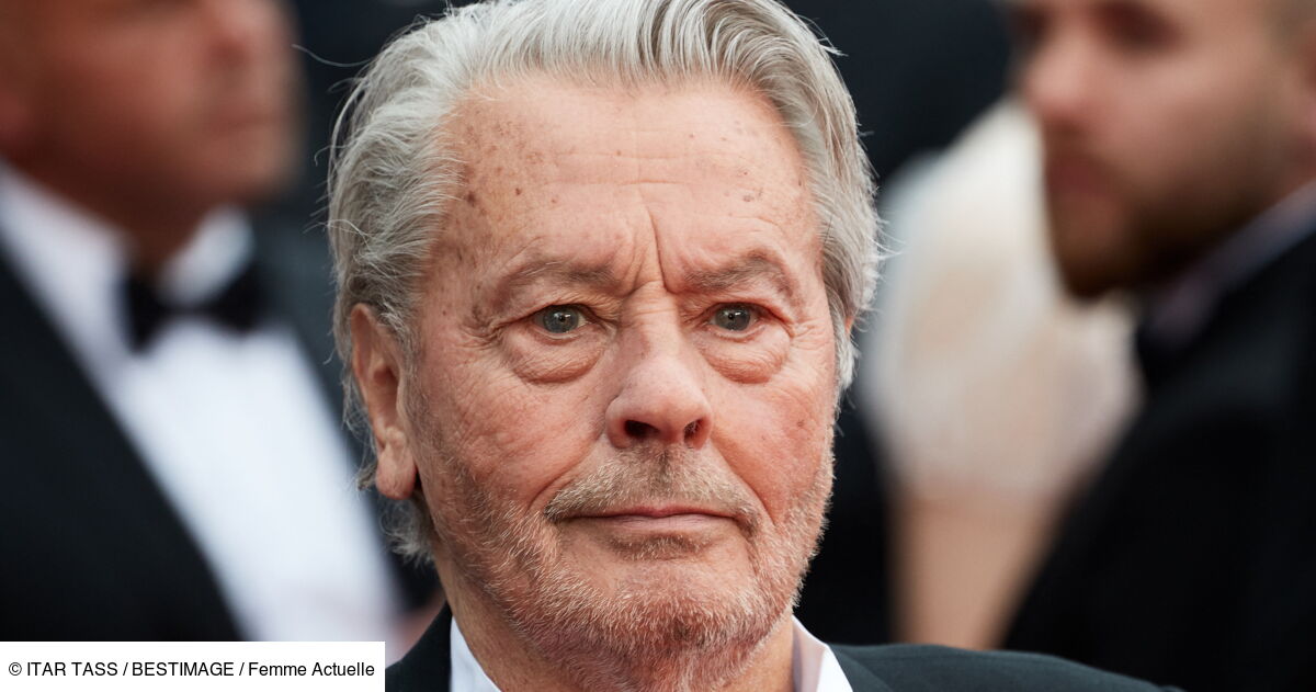 PHOTO - Alain Delon dévoile le visage de sa nouvelle compagne, Hiromi