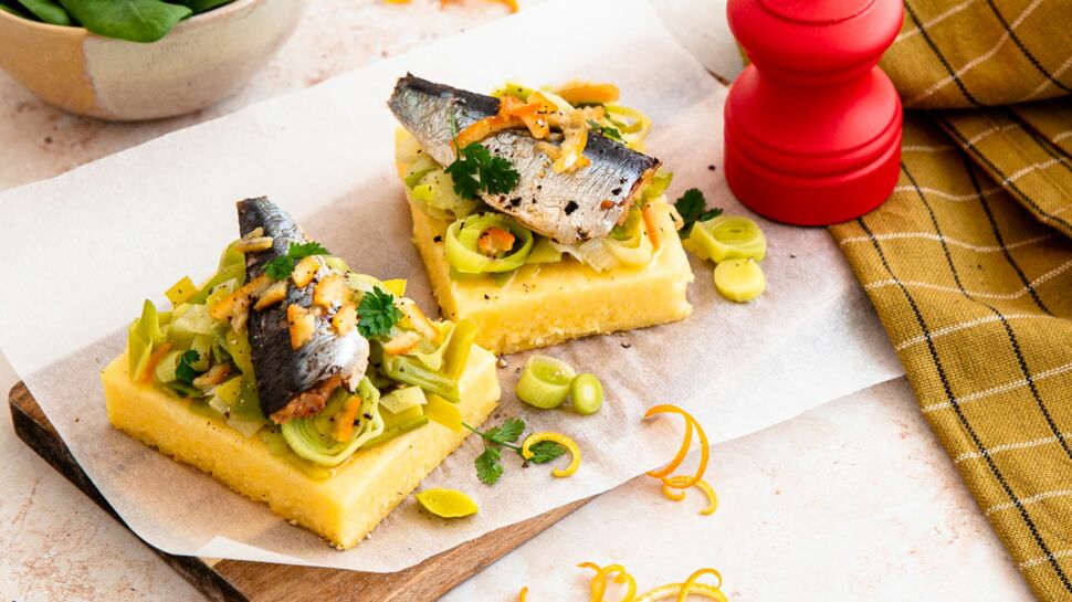 Tarte polenta à la fondue de poireaux, sardines aux écorces d’orange et de citron