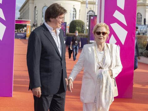 Sylvie Vartan et Tony Scotti : le couple apparaît, toujours aussi amoureux, au Festival de Deauville