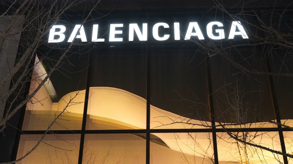 Pourquoi ce jogging Balenciaga à 1 000 euros est accusé de racisme ?