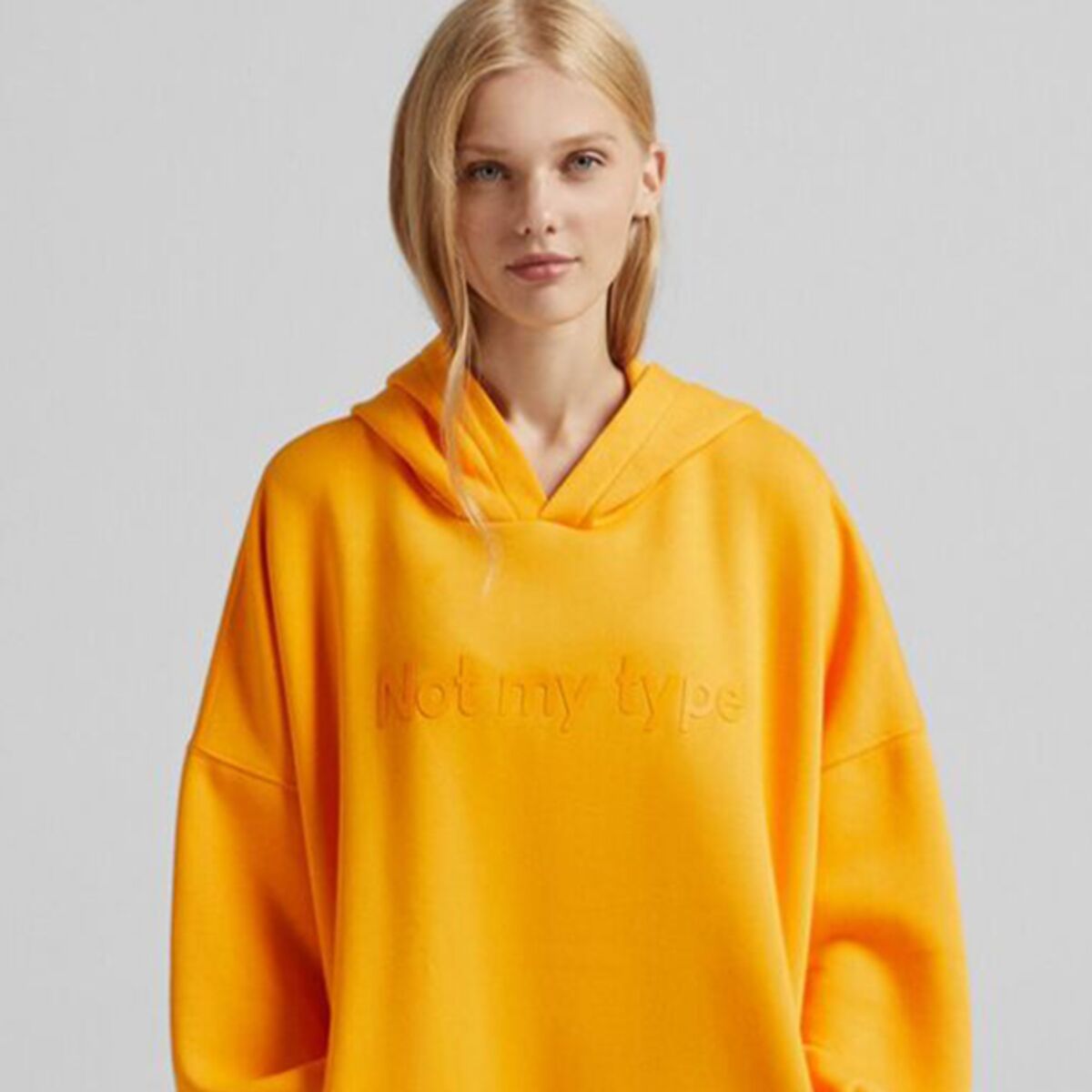 Porter un sweat oversize sale