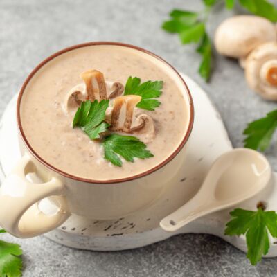 Veloute de champignons Thermomix facile et rapide decouvrez les recettes de cuisine de Femme Actuelle Le MAG