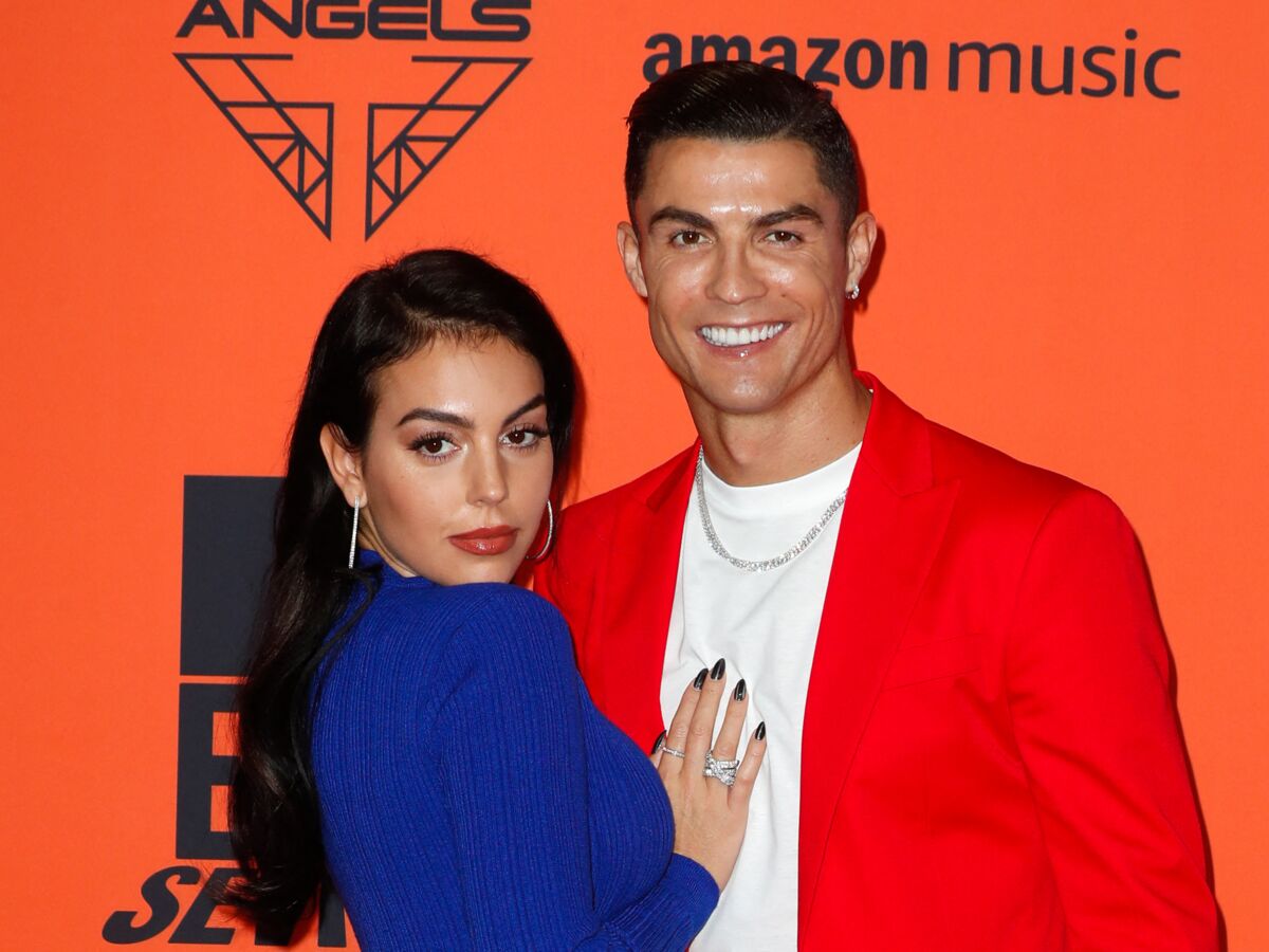 Cristiano Ronaldo bientôt papa : sa femme enceinte de jumeaux : Femme  Actuelle Le MAG