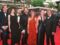 Leonardo DiCaprio, Anne Parillaud, John Malkovich, Jeremy Irons, Judith Godrèche, Carole Bouquet et Gérard Depardieu à la montée des marches pour le film "The end of violence", lors du 50ème Festival de Cannes, le 12 mai 1997.