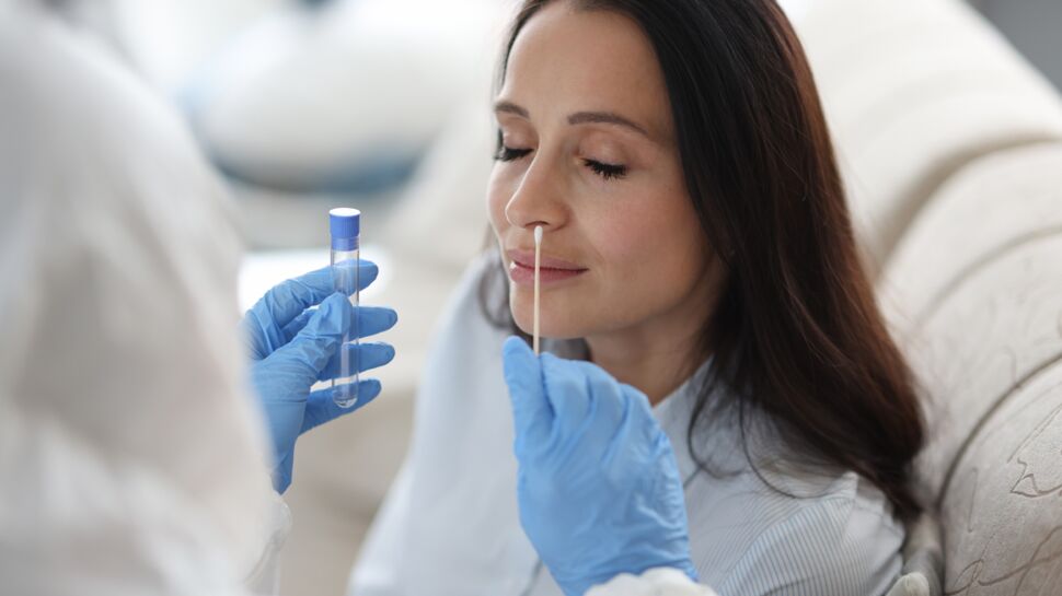 Test RT-PCR : intérêt et déroulement de ce prélèvement nasopharyngé