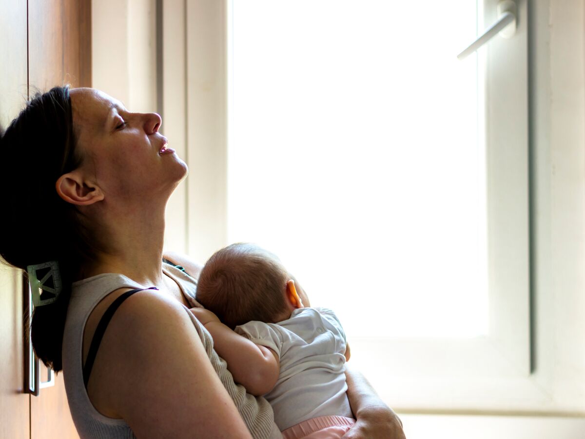 Détecter la dépression post-partum - France Bleu