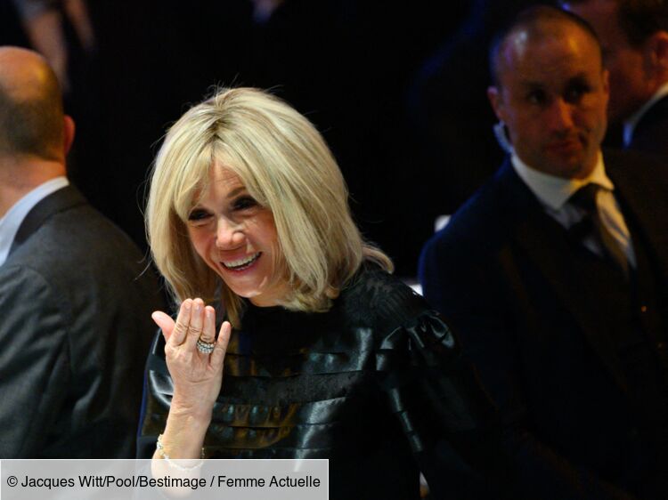 Brigitte Macron avec des extensions le secret de sa coupe de