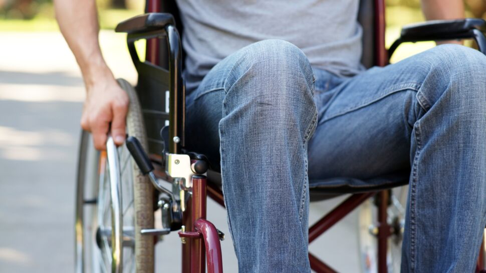 Paraplégie : causes, symptômes, traitements