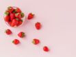 La recette de la salade de fraises anti-gaspi et super facile de Cyril Lignac