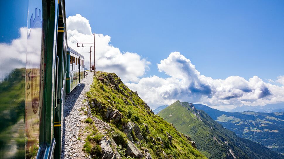 10 lignes ferroviaires spectaculaires pour découvrir la France en train