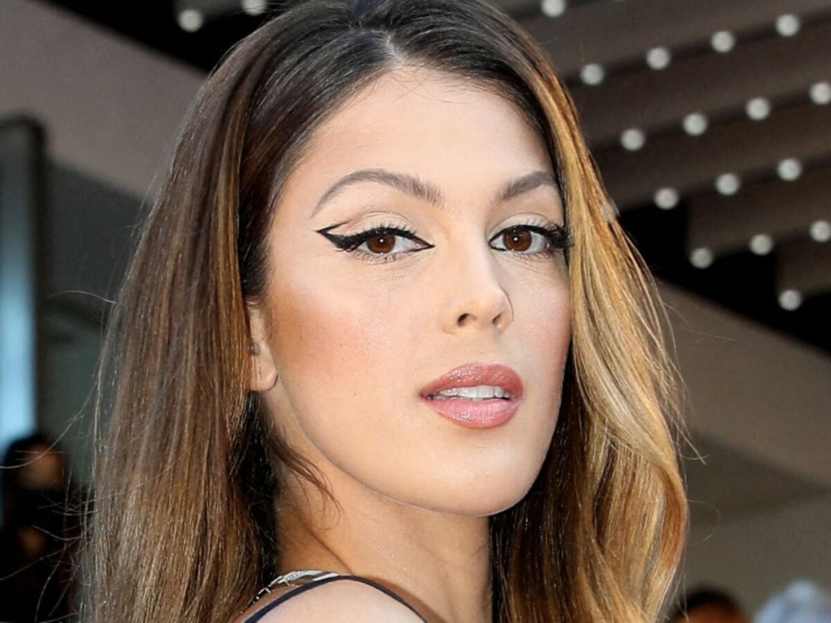 Iris Mittenaere dévoile un avant-après maquillage impressionnant (attention  les yeux !) : Femme Actuelle Le MAG