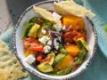 Salade de légumes grillés à la feta et sauce pesto