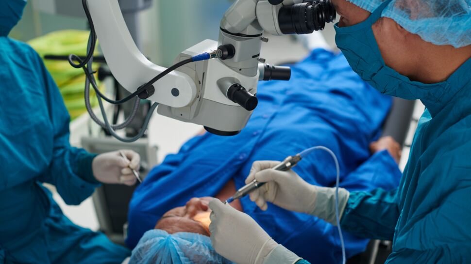 Cataracte (chirurgie) : en pratique, comment se déroule l'opération ? 