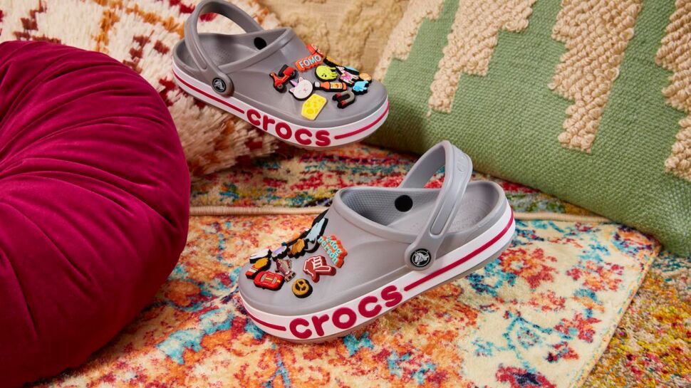 Anniversaire Crocs : tout un mois de célébrations pour fêter les 20 ans de cette paire de chaussures emblématique
