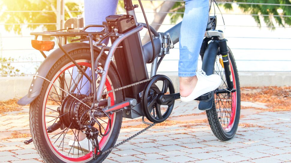 Vélo électrique : comment bénéficier des nouvelles aides étendues à davantage de ménages dès 2023