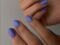 Des ongles texturés bleus