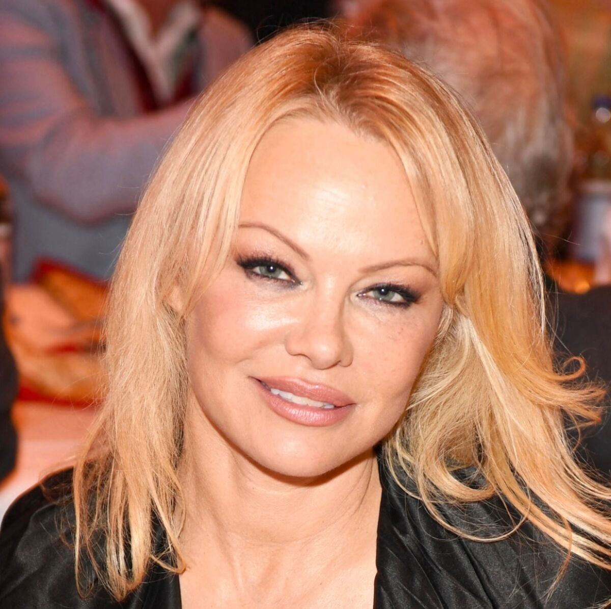 Pamela Anderson sans maquillage : elle se dévoile 100% naturelle dans son  nouveau documentaire sur Netflix : Femme Actuelle Le MAG