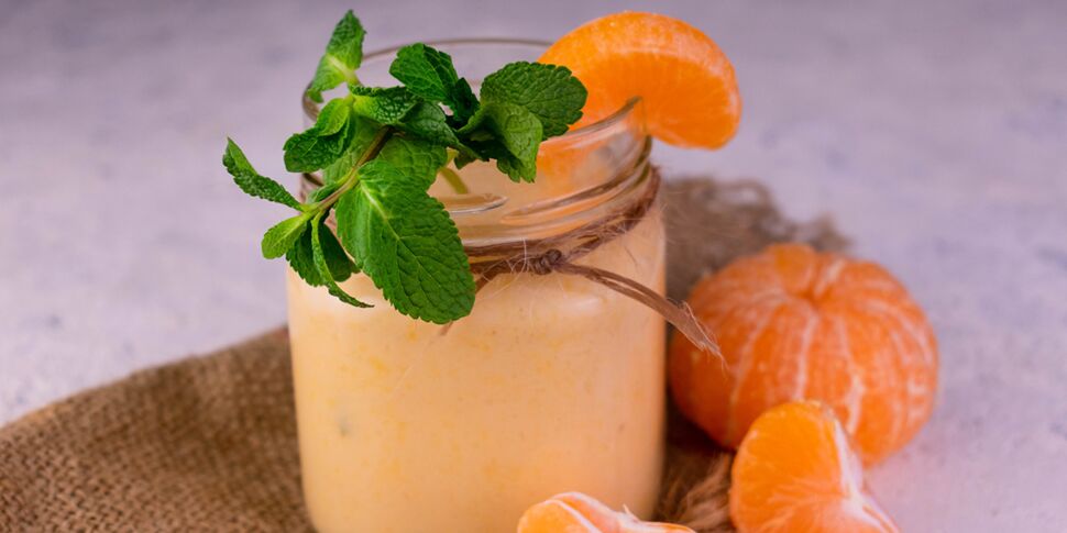 Smoothie à la mandarine, banane et menthe facile et rapide : découvrez ...